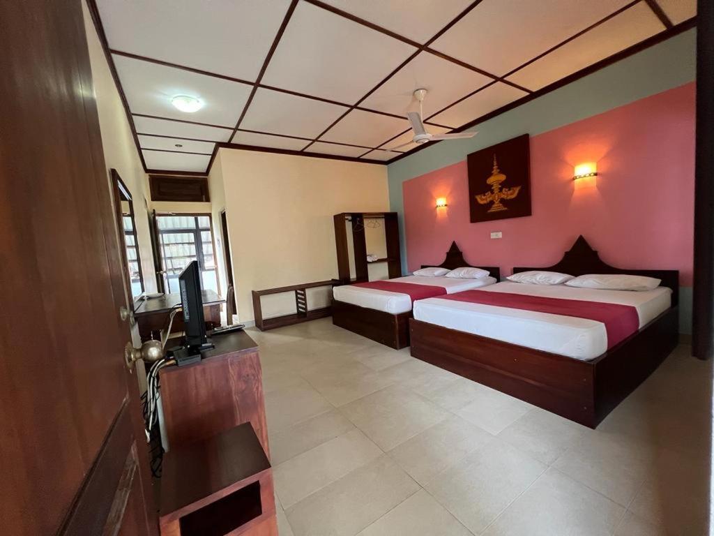 The Triangle Hotel Anuradhapura Phòng bức ảnh