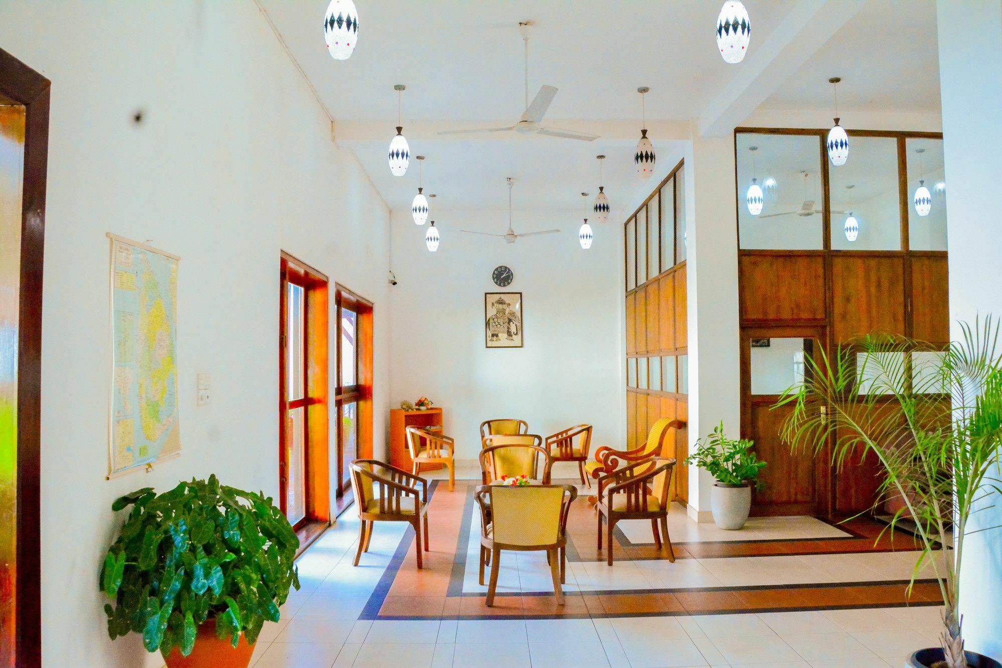 The Triangle Hotel Anuradhapura Ngoại thất bức ảnh